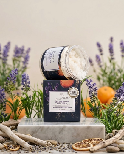 exfoliante corporal con lavanda y aceites naturales en composición aromática